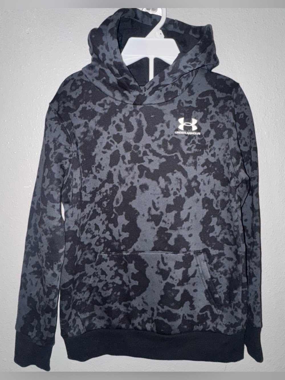Under Armour Boys’ Black & Gray Camo Hoodie